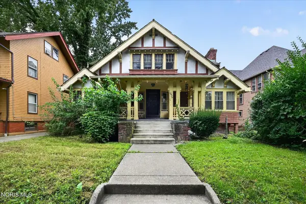 2479 Parkwood Avenue, Toledo, OH 43620