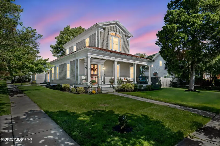 233 W Harrison Street, Maumee, OH 43537 - #3