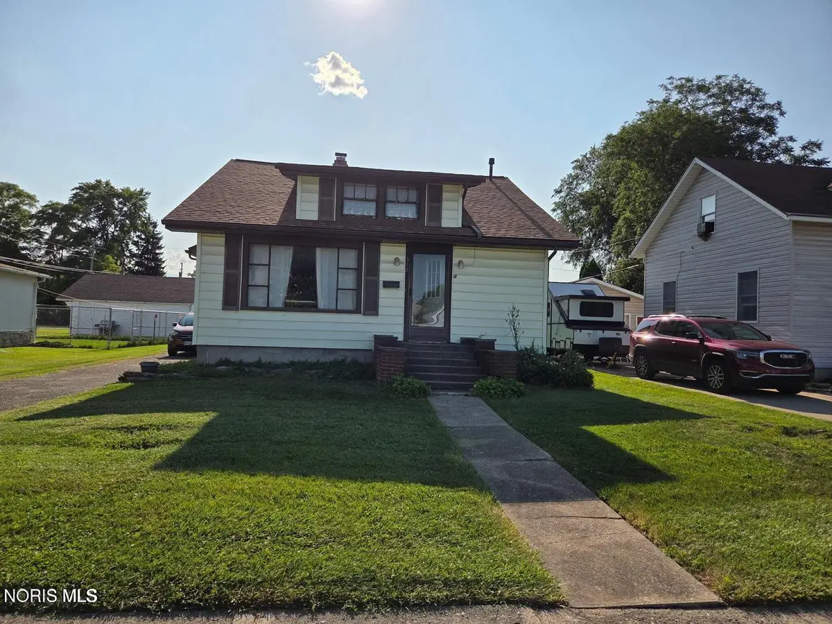 512 Harrison Street, Port Clinton, OH 43452 - #1