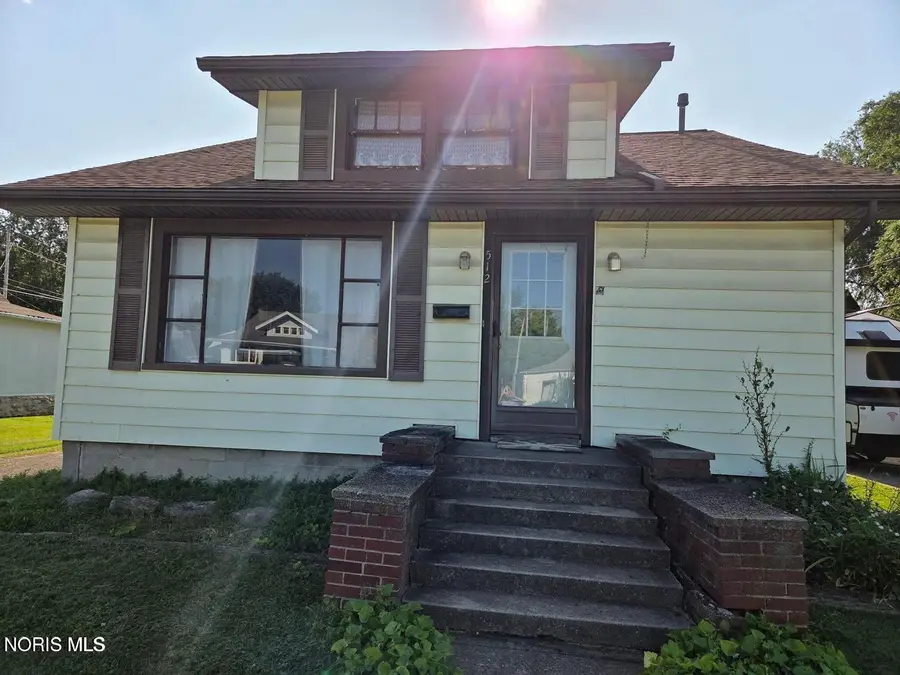 512 Harrison Street, Port Clinton, OH 43452 - #3