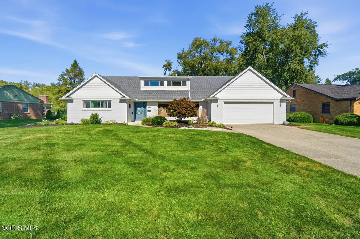 4426 Sheraton Road, Ottawa Hills, OH 43615 - #1
