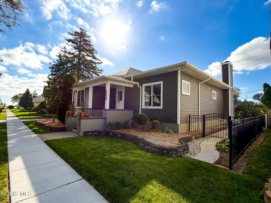 2922 113th Street, Toledo, OH 43611 - #3