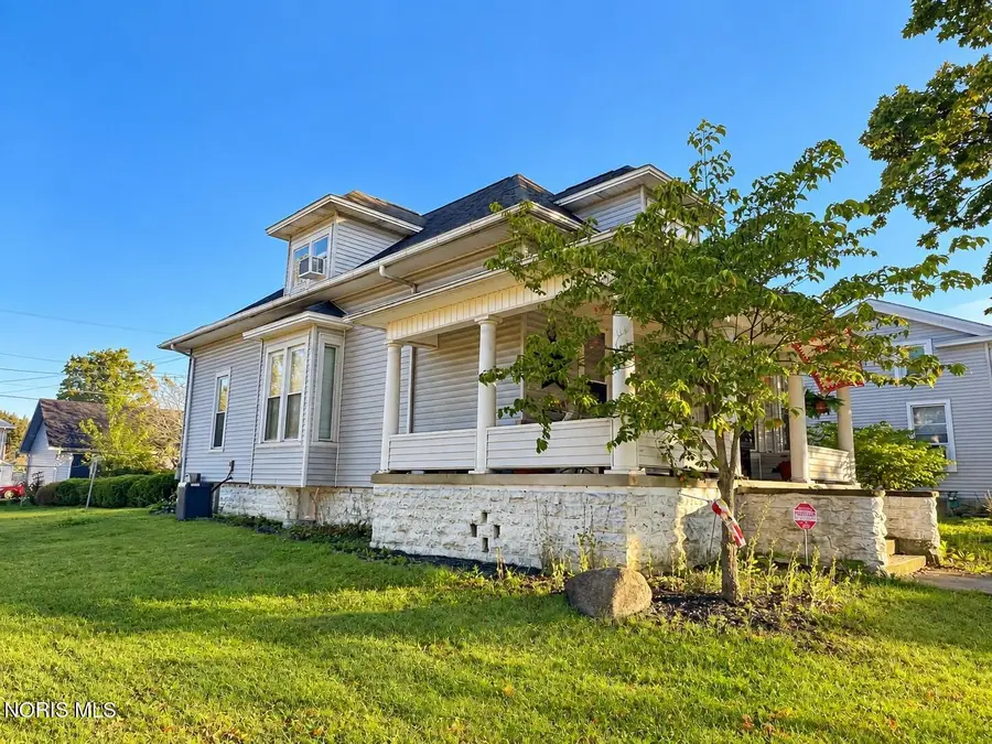 129 S Sandusky Street, Tiffin, OH 44883 - #2