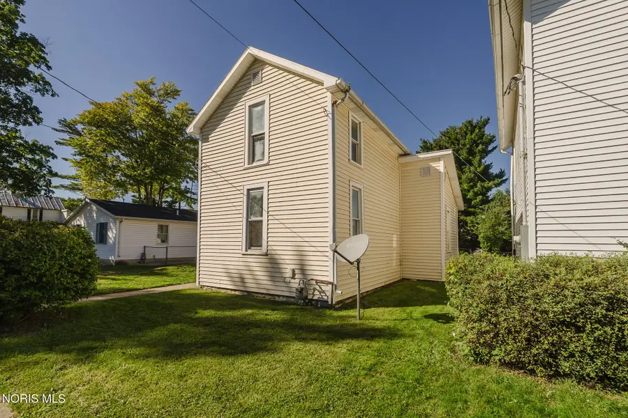 206 Midland Avenue, Findlay, OH 45840 - #3
