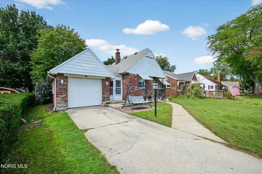 426 S Berlin Avenue, Oregon, OH 43616 - #2