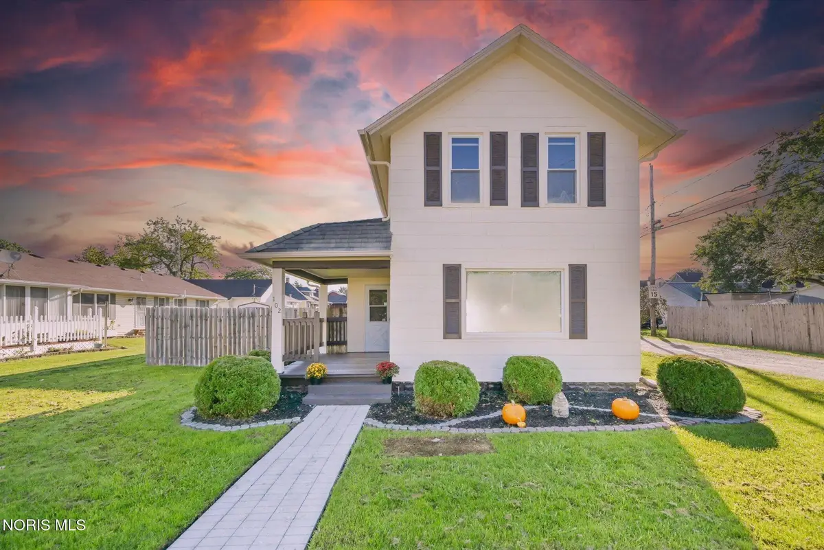 102 N Grove Street, Walbridge, OH 43465 - #1