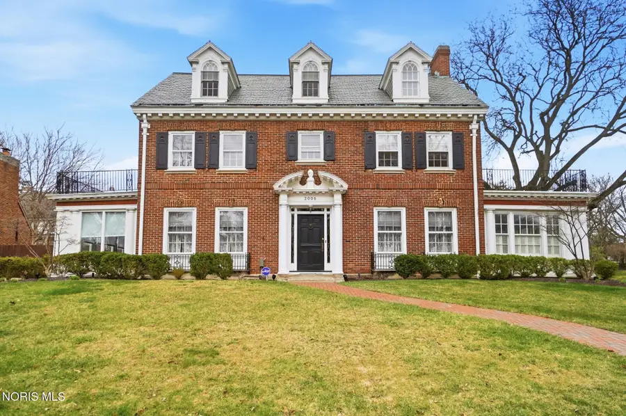 2006 Mount Vernon Avenue, Toledo, OH 43607 - #2