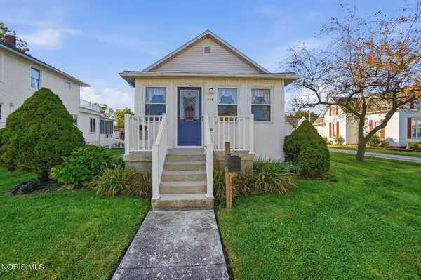 715 E Madison Street, Gibsonburg, OH 43431