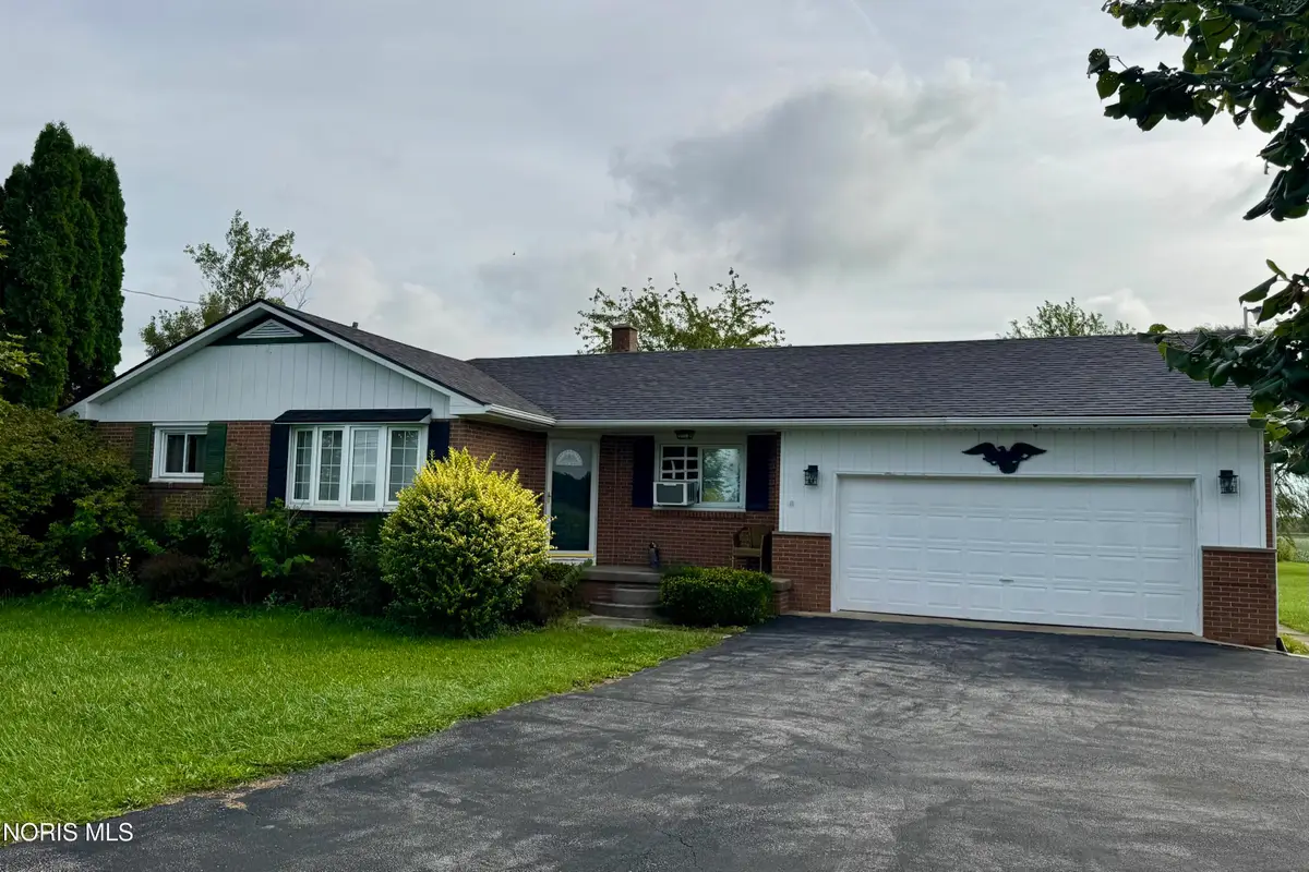 2685 County Road 66, Gibsonburg, OH 43431 - #1