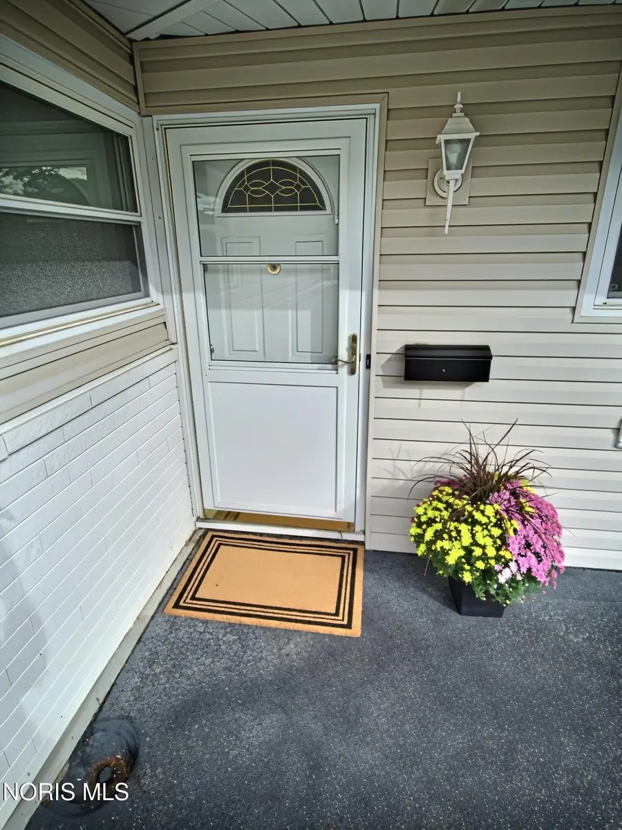4743 Oak Glen Drive, Toledo, OH 43613 - #3