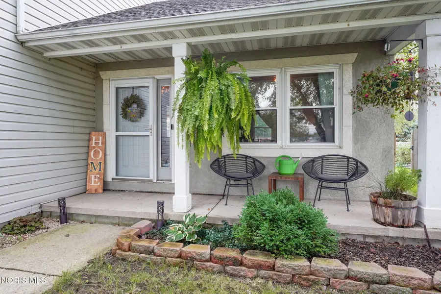 1517 Misty Oaks Drive, Findlay, OH 45840 - #3