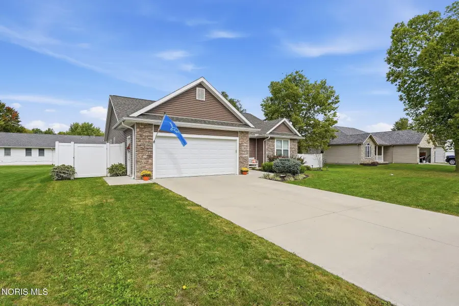 1180 Kennsington Drive, Findlay, OH 45840 - #3
