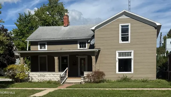 1128 Garrison Street, Fremont, OH 43420