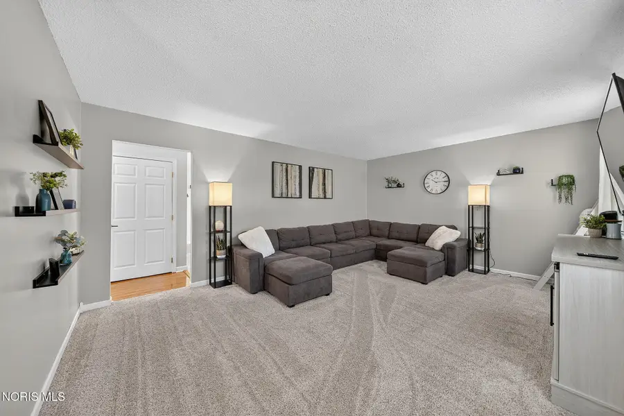 248 E Hobart Avenue, Findlay, OH 45840 - #3