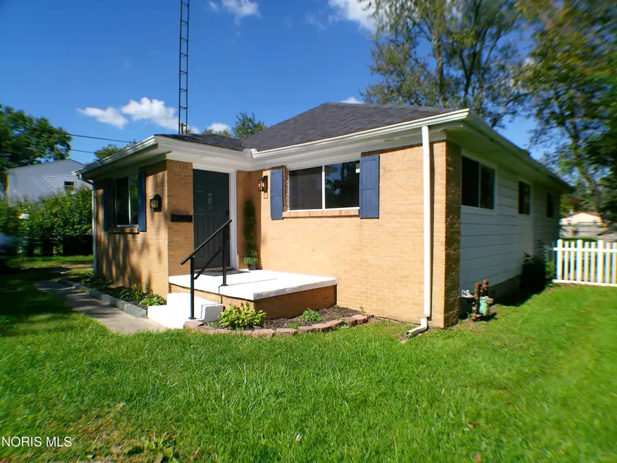 2560 Koehler Avenue, Toledo, OH 43613 - #2