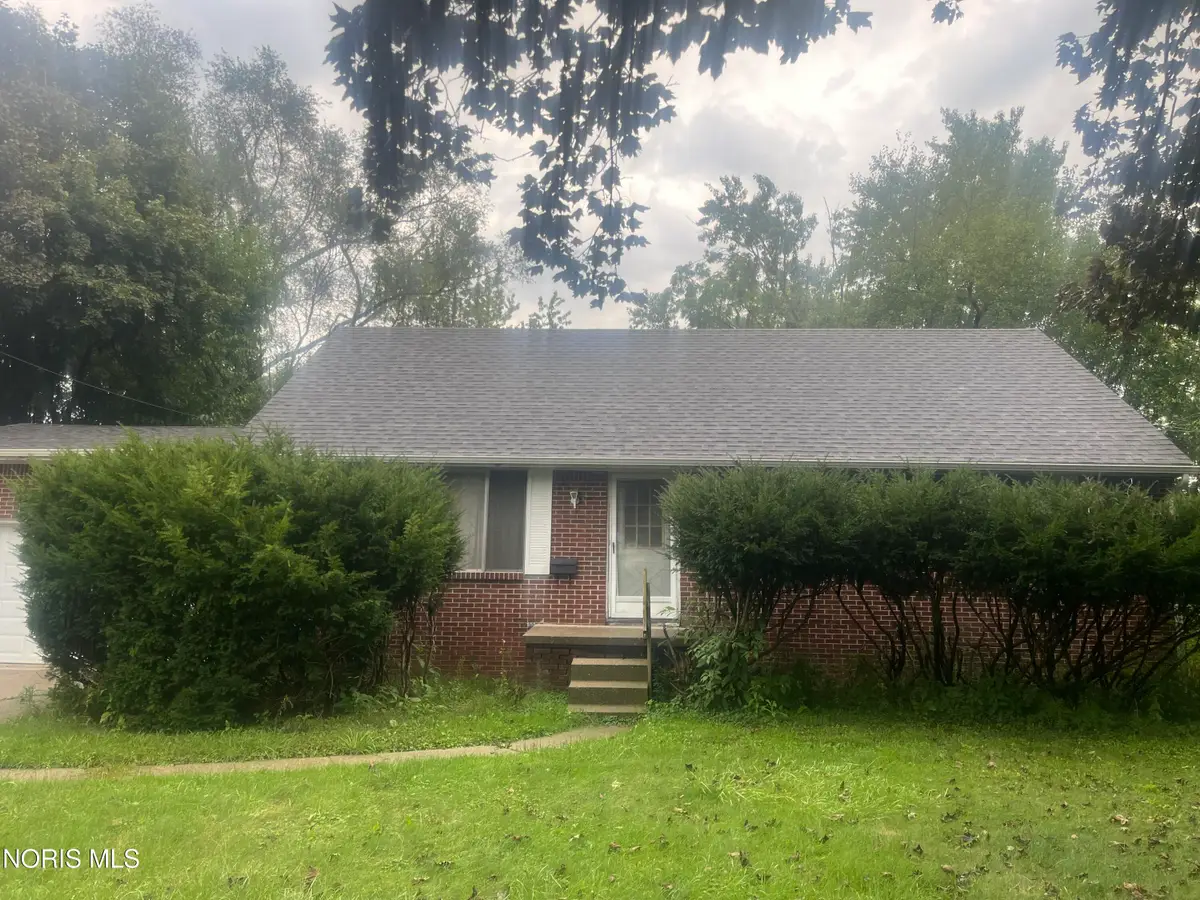 6010 Summit Street, Sylvania, OH 43560 - #1