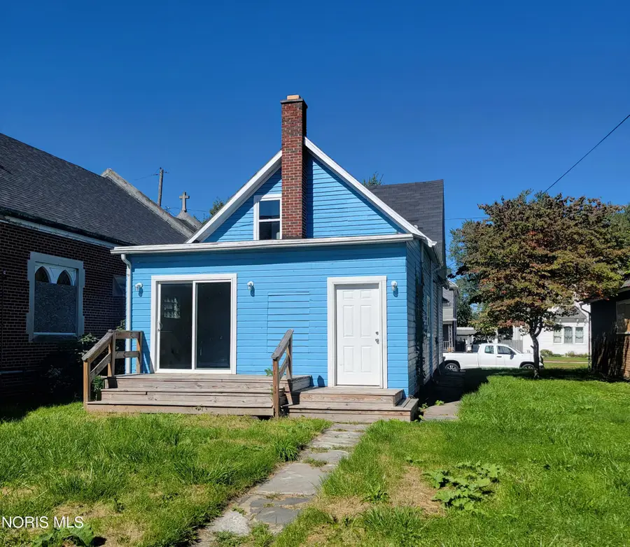 1045 Walbridge Avenue, Toledo, OH 43609 - #2