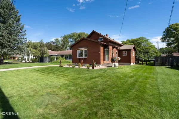 718 Johnson Street, Maumee, OH 43537