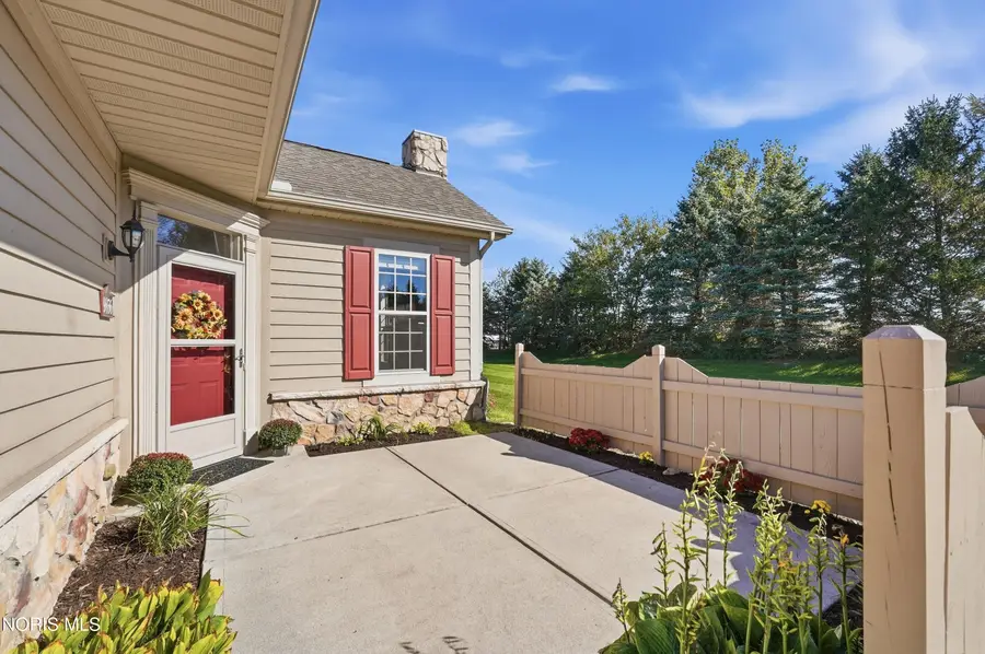 9856 Connor Lake Circle, Perrysburg, OH 43551 - #3