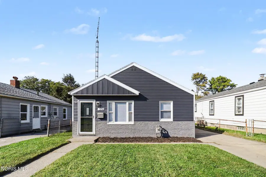 209 Willamont Road, Toledo, OH 43612 - #2