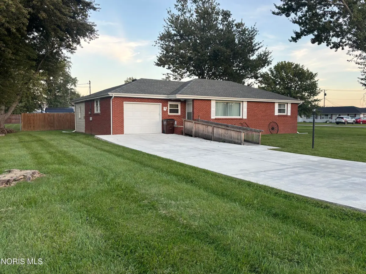 1796 Greenhouse Avenue, Defiance, OH 43512 - #1