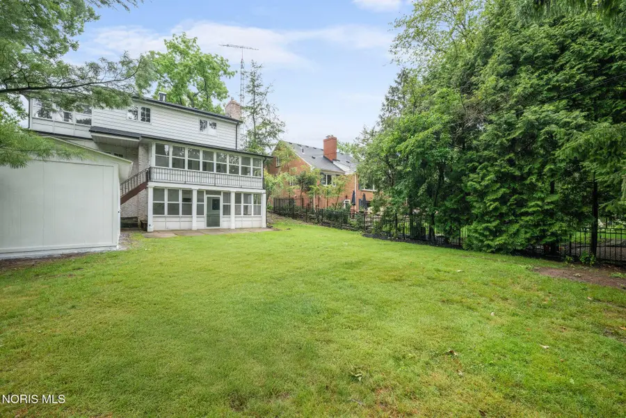 3986 W Bancroft Street, Ottawa Hills, OH 43606 - #2