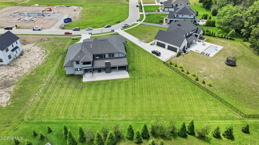 1125 Hunting Creek Drive, Perrysburg, OH 43551 - #3