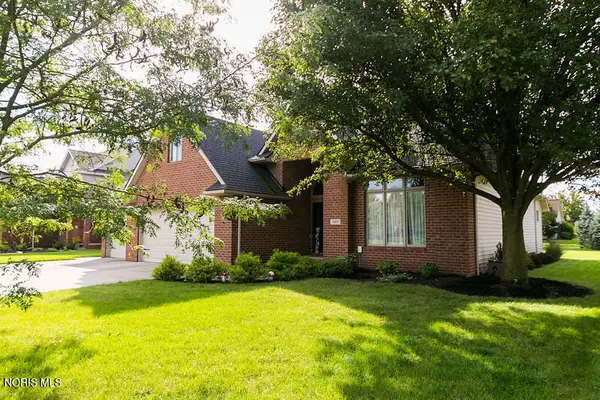 15871 Forest Lake Drive, Findlay, OH 45840