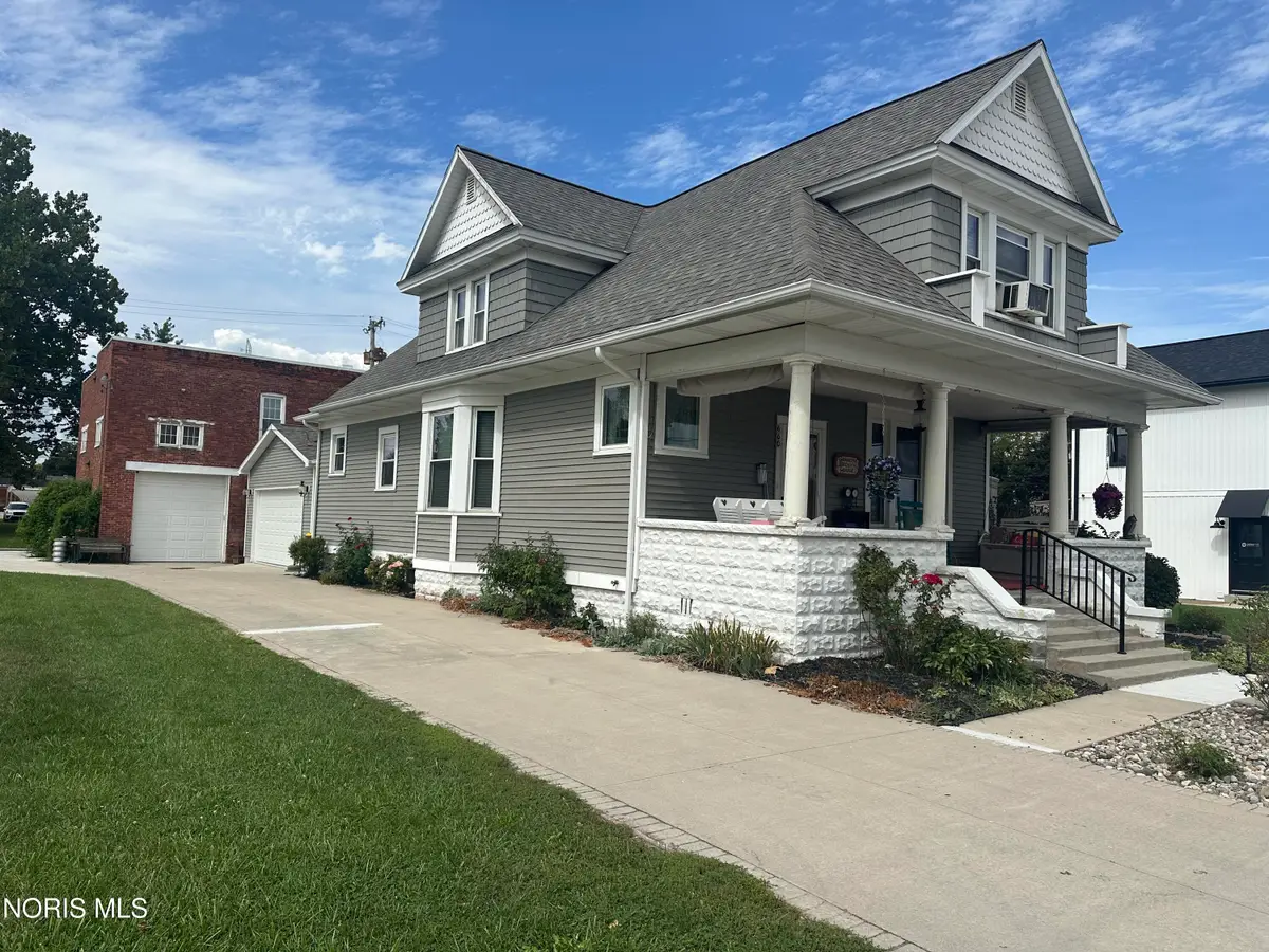 660 Perry Street, Defiance, OH 43512 - #1