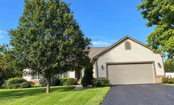 26464 Pin Oak Court, Perrysburg, OH 43551