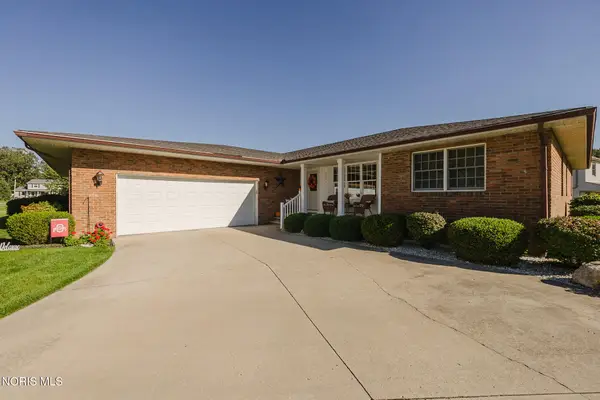 2301 Foxbury Lane, Findlay, OH 45840