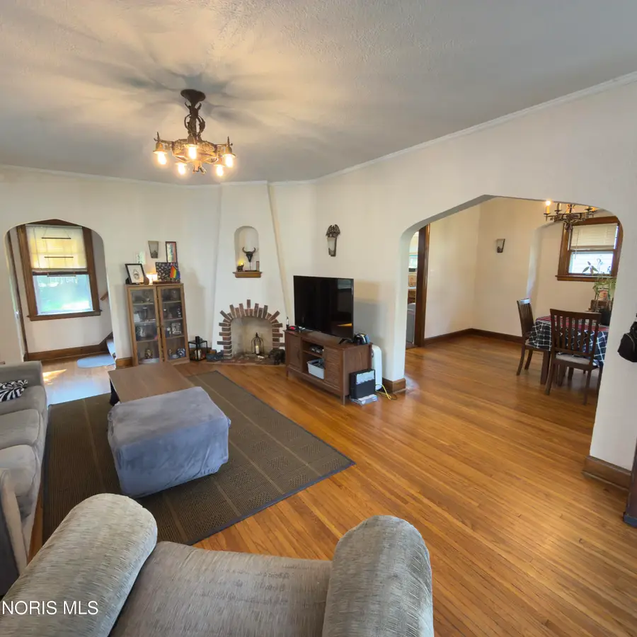 2255 Georgetown Avenue, Toledo, OH 43613 - #3