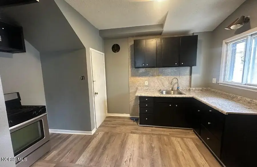 835 Toronto Avenue, Toledo, OH 43609 - #3