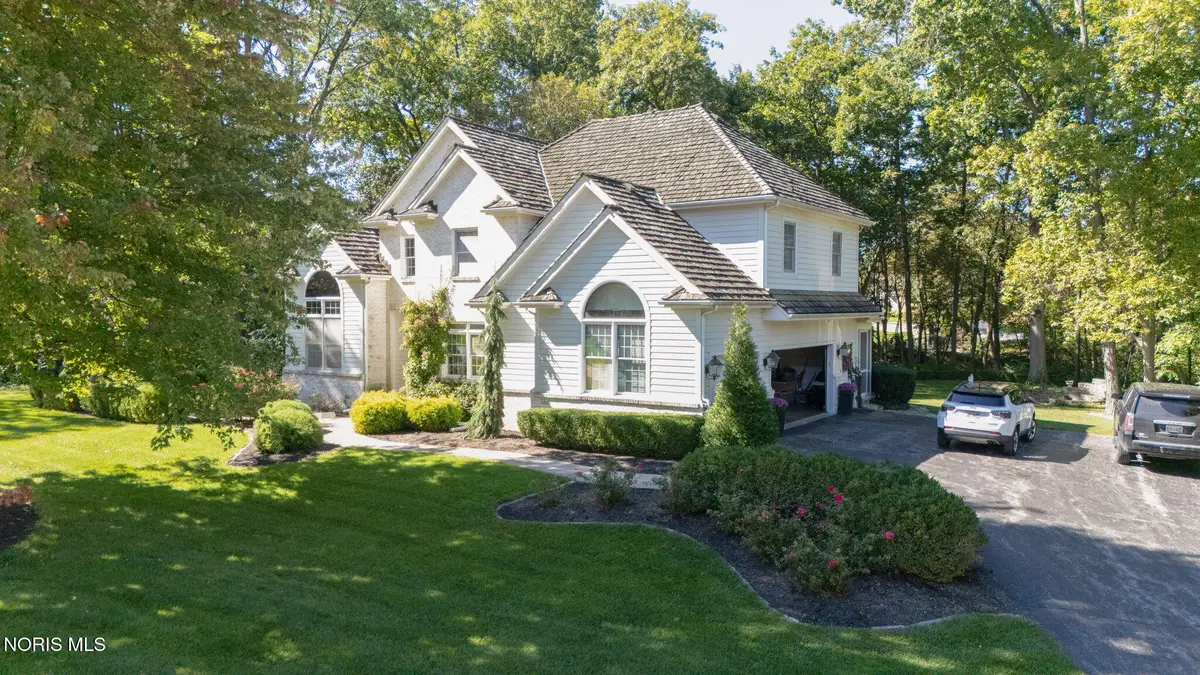30185 Hickory Hill Drive, Perrysburg, OH 43551 - #1