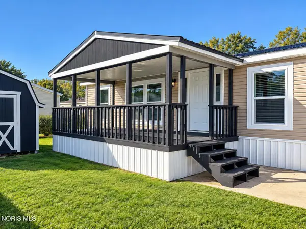 8142 Pinewood Drive, Findlay, OH 45840
