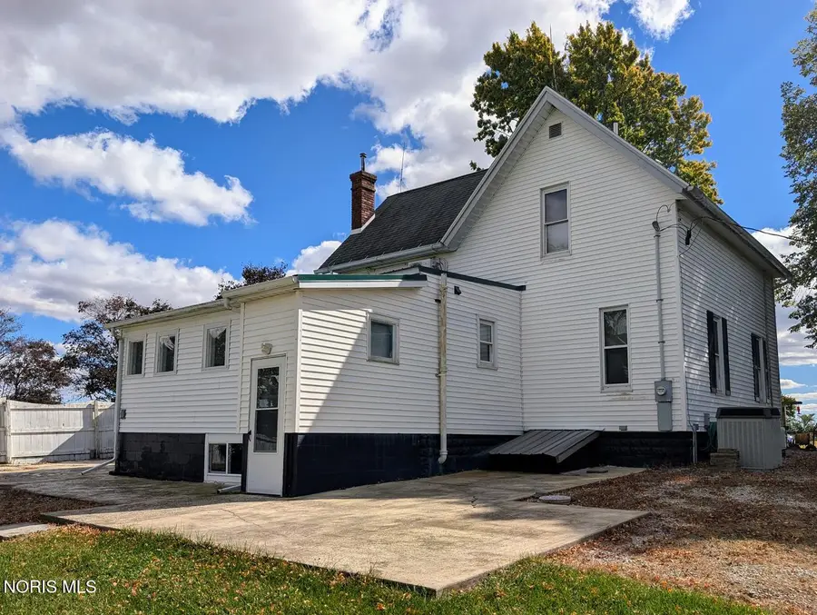 1790 Eagleville Road, Fostoria, OH 44830 - #3