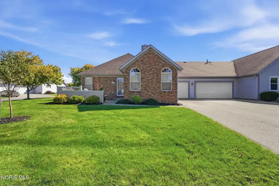 222 Stonegate Boulevard, Bowling Green, OH 43402 - #2