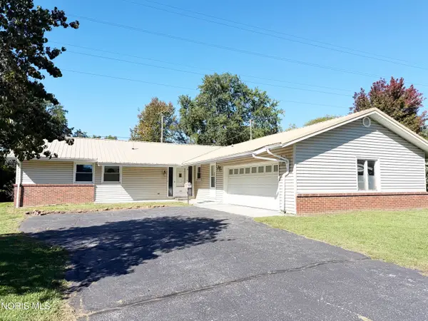 519 Glenview Drive, Fostoria, OH 44830