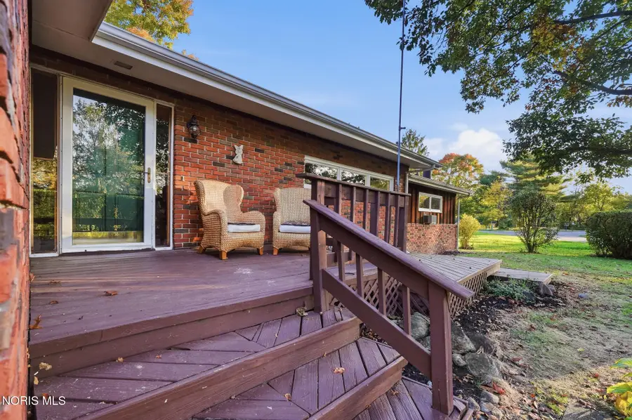 6420 Hilltop Lane, Maumee, OH 43537 - #3