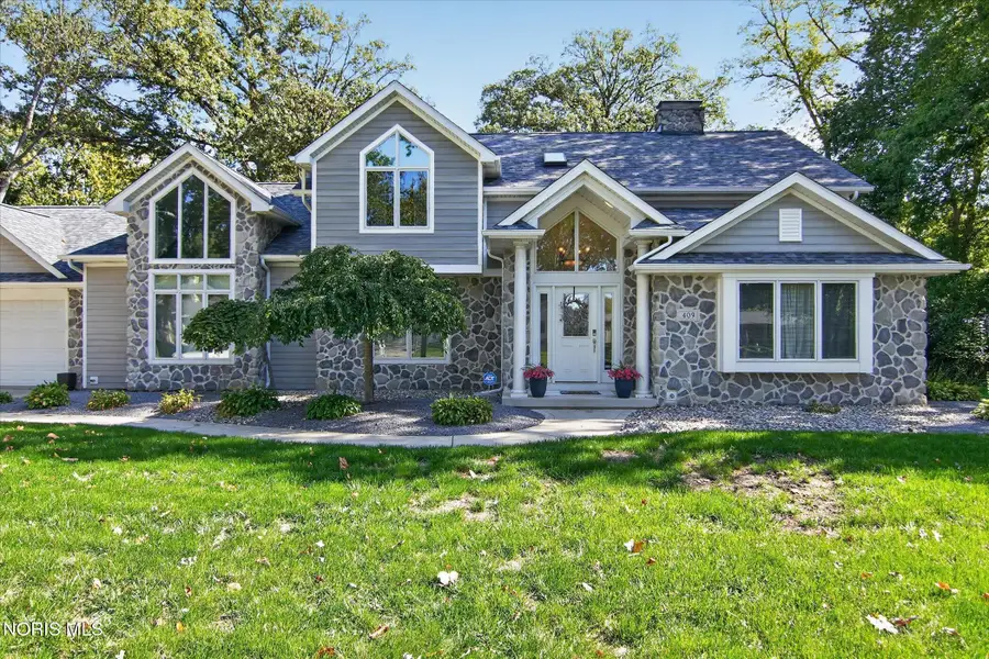 409 Newdale Drive, Bryan, OH 43506 - #3