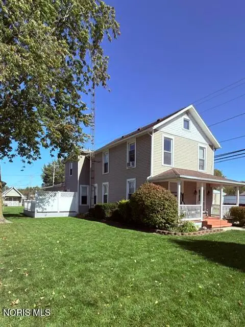 124 W Maple Street, Deshler, OH 43516 - #2