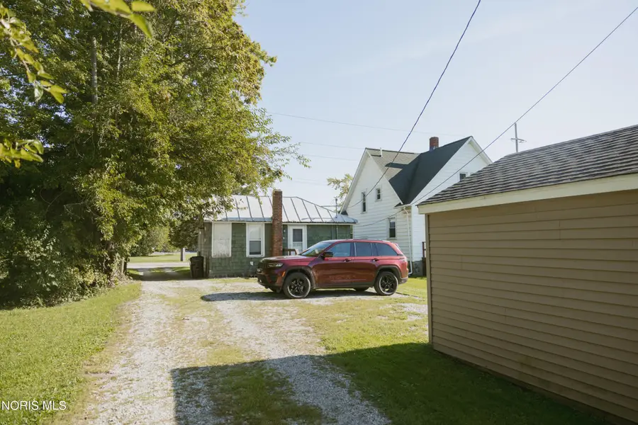 1214 S Jackson Street, Defiance, OH 43512 - #2