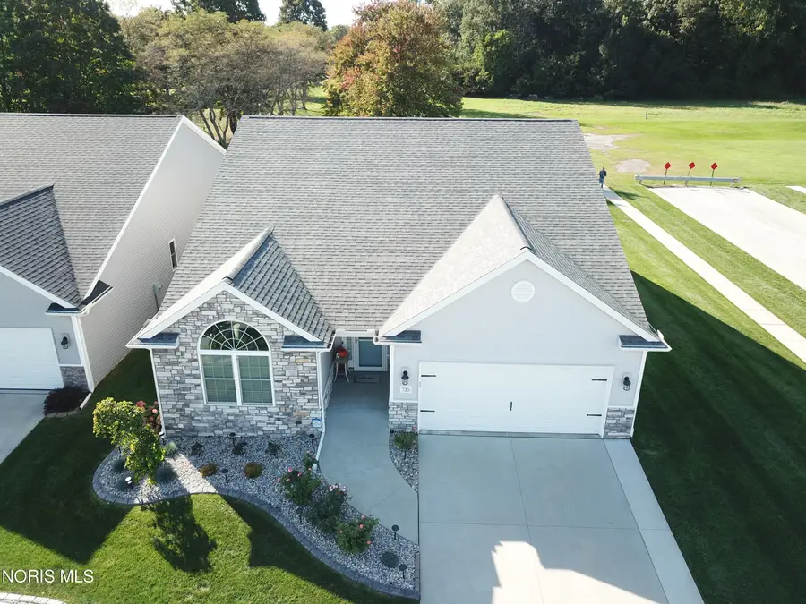 735 Meadowland Trail, Toledo, OH 43615 - #2