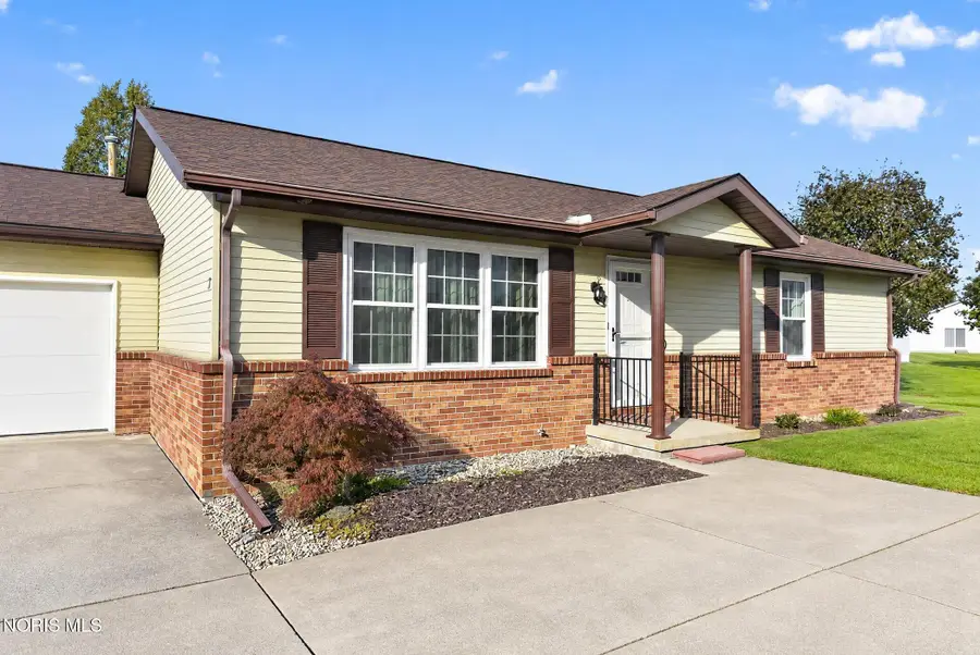 7 Edith Court, Bowling Green, OH 43402 - #3