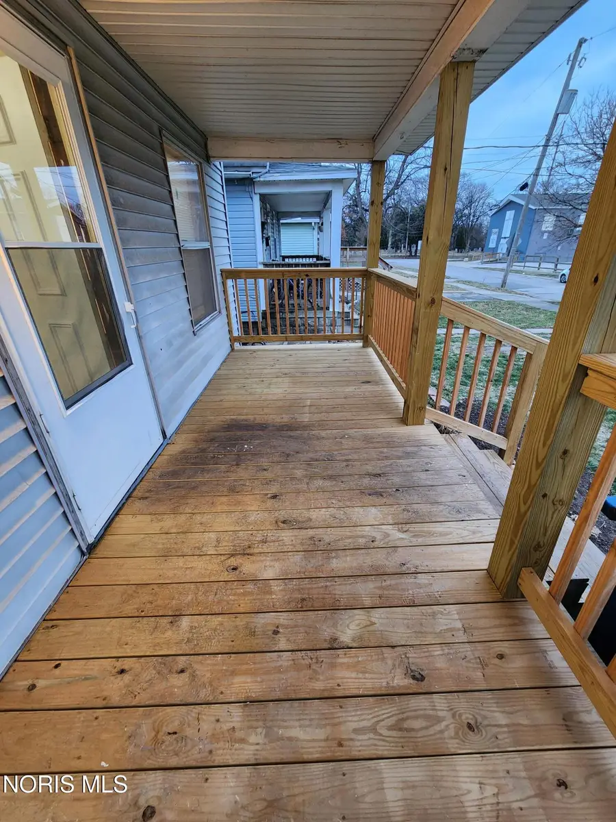 1720 Stahlwood Avenue, Toledo, OH 43613 - #2