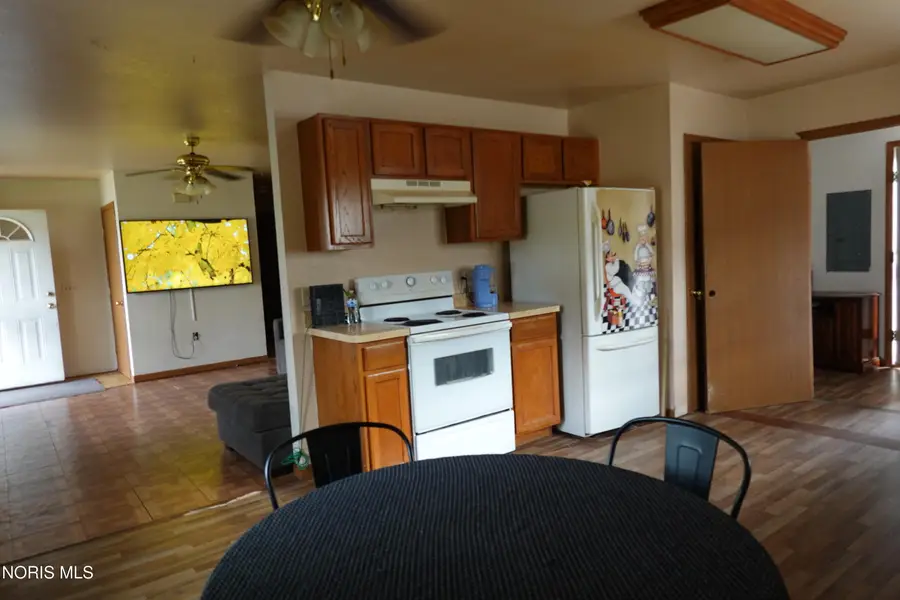 405 Waybridge Road, Toledo, OH 43612 - #3