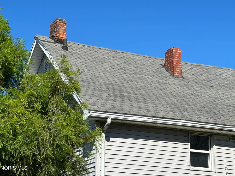 812 Yondota Street, Toledo, OH 43605 - #3