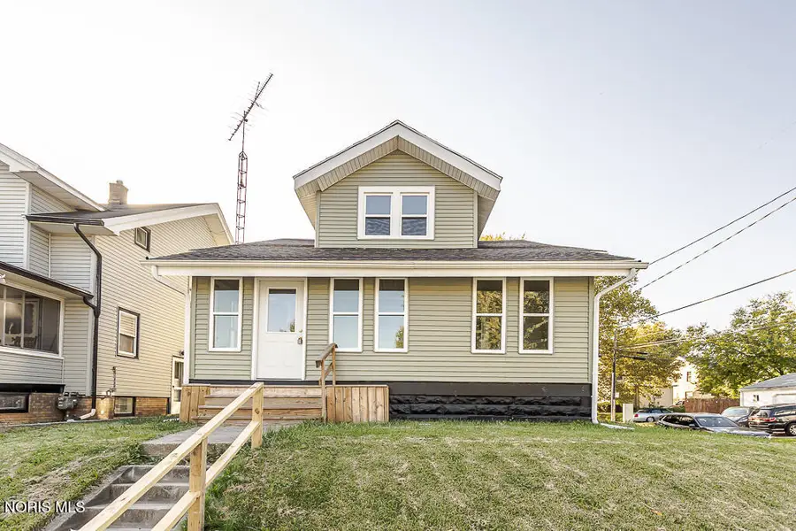 1827 Calumet Avenue, Toledo, OH 43607 - #2