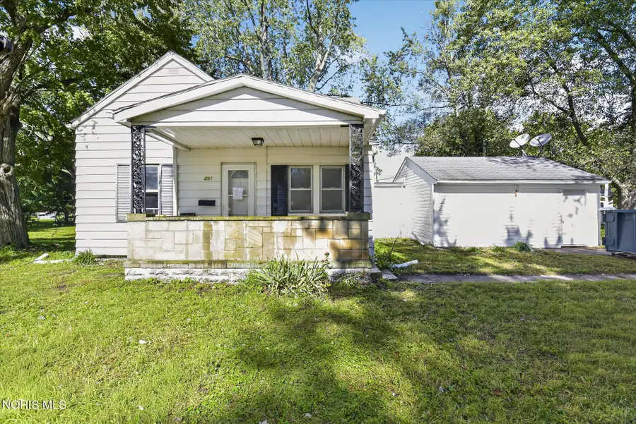 251 Stillwater Drive, Toledo, OH 43615 - #2