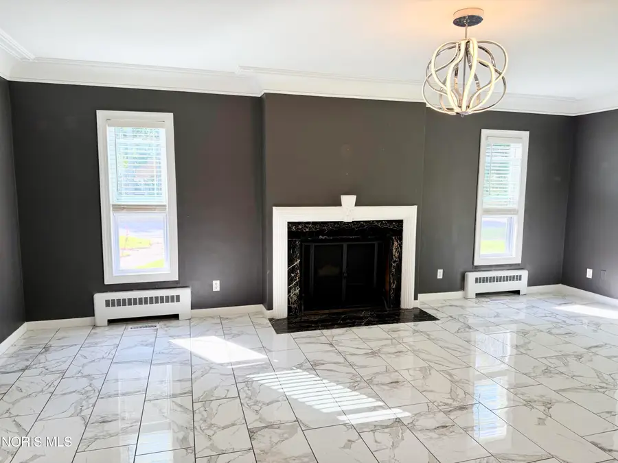 1234 Eleanor Avenue, Toledo, OH 43612 - #3
